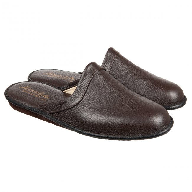 Lederpantoffeln mit kleinem Absatz -  Formsch�ne Pantoffeln/Slippers in echtem Leder mit kleinem Absatz, durch abgesteppten Rand etwas sportlich wirkend. Sehr...