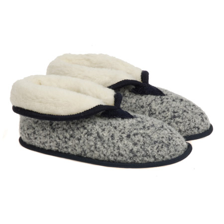 Walkpantoffeln mit Wollfutter und rutschfester Sohle -  Pantoffeln in gewalkter Wolle mit zus�tzlichem Wollfutter. Kuschelig weich und sehr warm! Bei Bedarf kann...