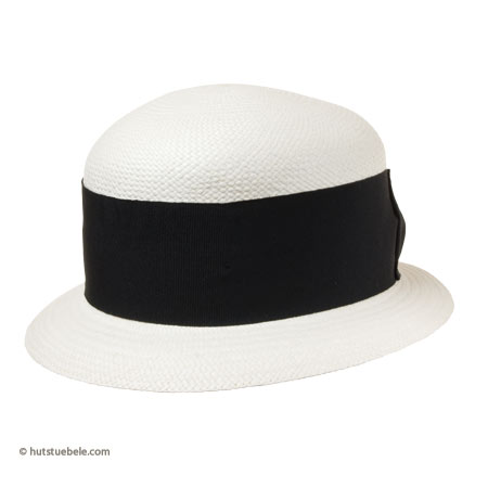 Panama hat in cloche form for woman
