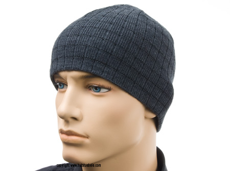 Strickm�tze im besonderen jugendlichen Stil