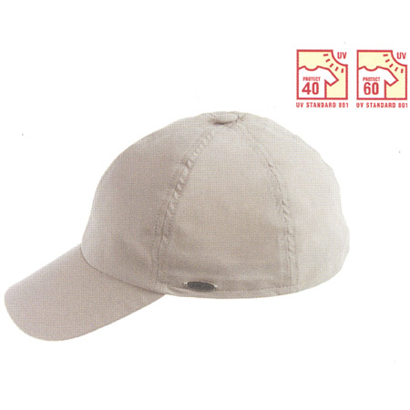 Basecap f�r Erwachsene mit Sunblocker 40+ aus dem Hause MAYSER
