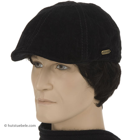 Sporty flat cap out of velvet by Stetson