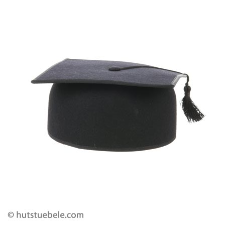 Original doctoral cap by Mayser