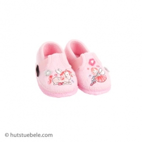 Pantoffel für Mädchen von Giesswein Modell Rabenstein - Absolut mädchenhaft und dabei wunderschön und praktisch sind diese Pantoffel von GIESSWEIN. Das weiche Material echter Schurwolle und die verträumten...