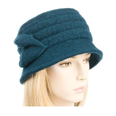 hat for women by Amati