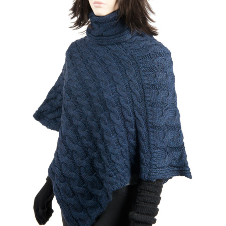 Poncho Umhang in Strick