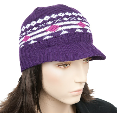 Cap in wool with short shield