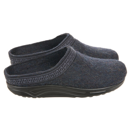slipper by Stegmann with non-slip soles