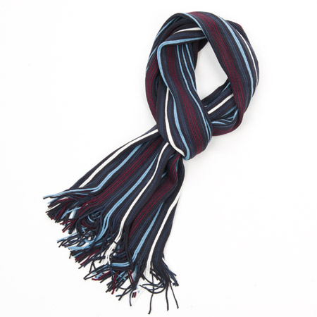 scarf with stripe design