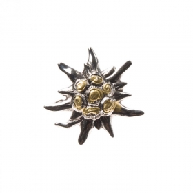 Anstecknadel Edelweiss - typische S�dtiroler Blume - Das Edelweiss geh�rt zu den klassischen Motiven f�r den traditionellen Schmuck f�r H�te und andere K...