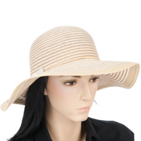 Breitkrempiger Damenhut - Stilvoll, elegant und immer ein wenig extravagant passt dieser Sommerhut zu vielen besonderen Anl�ss...