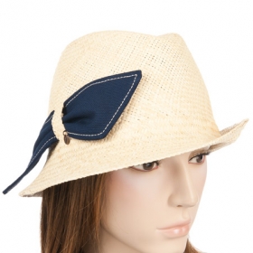 Damen Hut aus Panama Trilby by Borsalinette H�te mit schmaler aufgebogener Krempe - Einst trugen die Arbeiter in warmen L�ndern diese handgefertigten H�te. Sie wollten sich und ihren K...