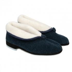 Damenpantoffel mit Stulpe kleinem Absatz und rutschfester Sohle - F�r italienischen Chick steht ein Damenpantoffel mit attraktiver Stulpe in besonders hochwertiger Qu...