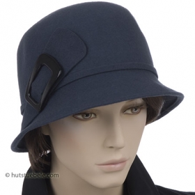 Fashionable ladys hat in cloche style with small brim and refined set - 