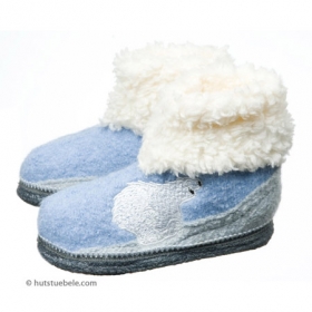 H�ttenschuhe f�r Kinder Knut by Kitz-Pichler mit Eisb�rmotiv und rutschfester Gummisohle - Der kleine Eisb�r Knut ist bei vielen Kindern sehr beliebt und so schm�ckt er als lustige Applikatio...
