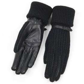 Handschuhe aus Wolle und Leder langer Strickhandschuh mit breitem Bund  - Die Kombination von feinem Leder und sauber gestrickter Wolle verleiht diesem Handschuh eine besonde...
