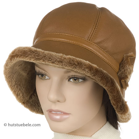 Cloche Hut f�r Damen in kuschelig weichem Lammfell