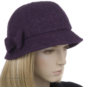Ladies Cloche with a narrow brim in high quality milled wool - 