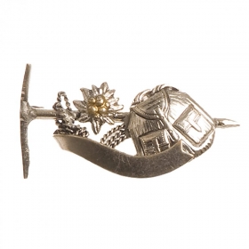 Nice pin for hats and coats - typical south tyrolean motive - 