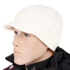 Strickm�tze mit kleinem Schild - Besonders aktive M�nner m�gen diese Strickm�tze mit dem kleinen Schild. Das sportliche Modell sitzt ...