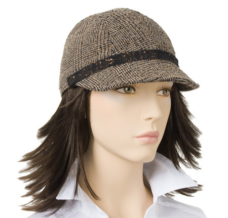 Feminine peaked cap with stylish glitter band