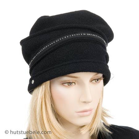 fashionable cap for women