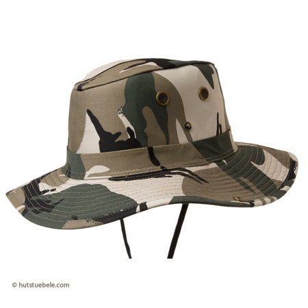 hat in military look