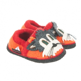 slipper con cat application - 