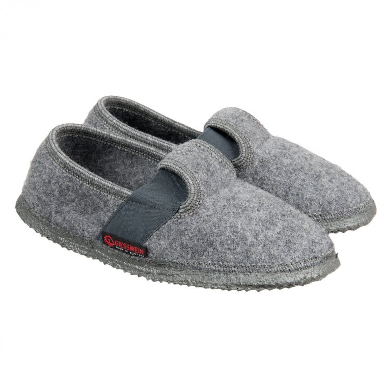 Slippers for kids made of pure wool by GIESSWEIN
