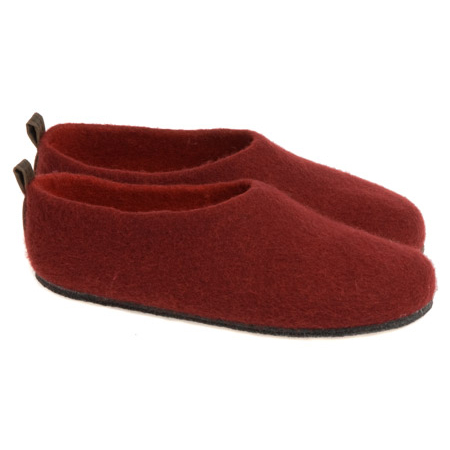 felt slippers in different colours for adults