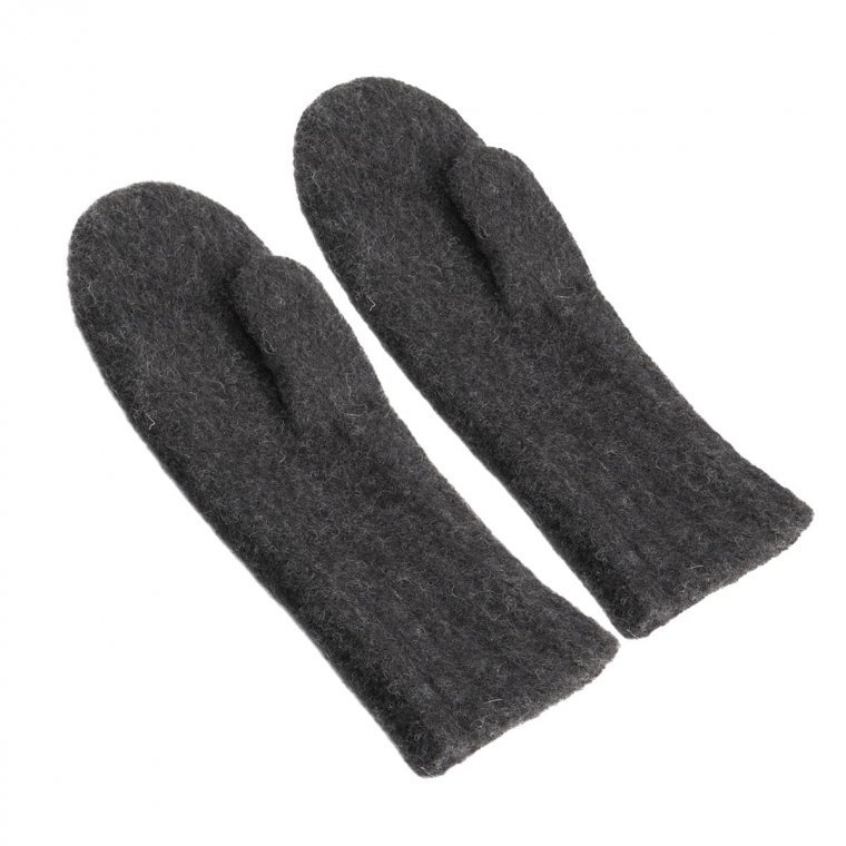 Soft mittens out of pure new wool