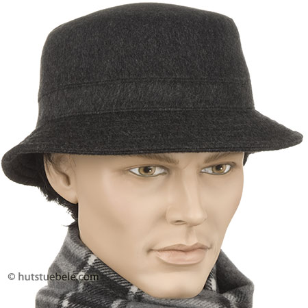 water-repellent hat in loden