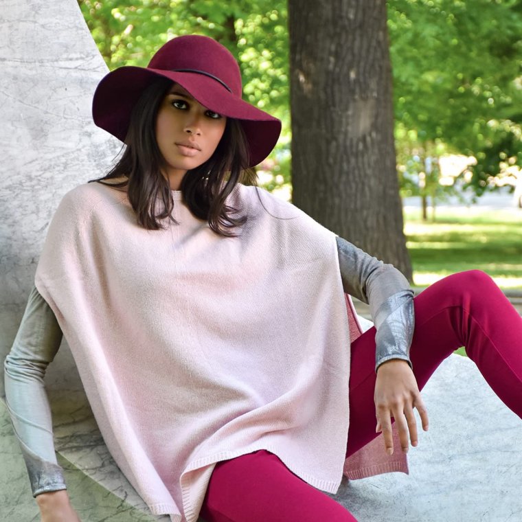 Lightweight Baby Alpaca Wool Hooded Unisex Poncho Pullover