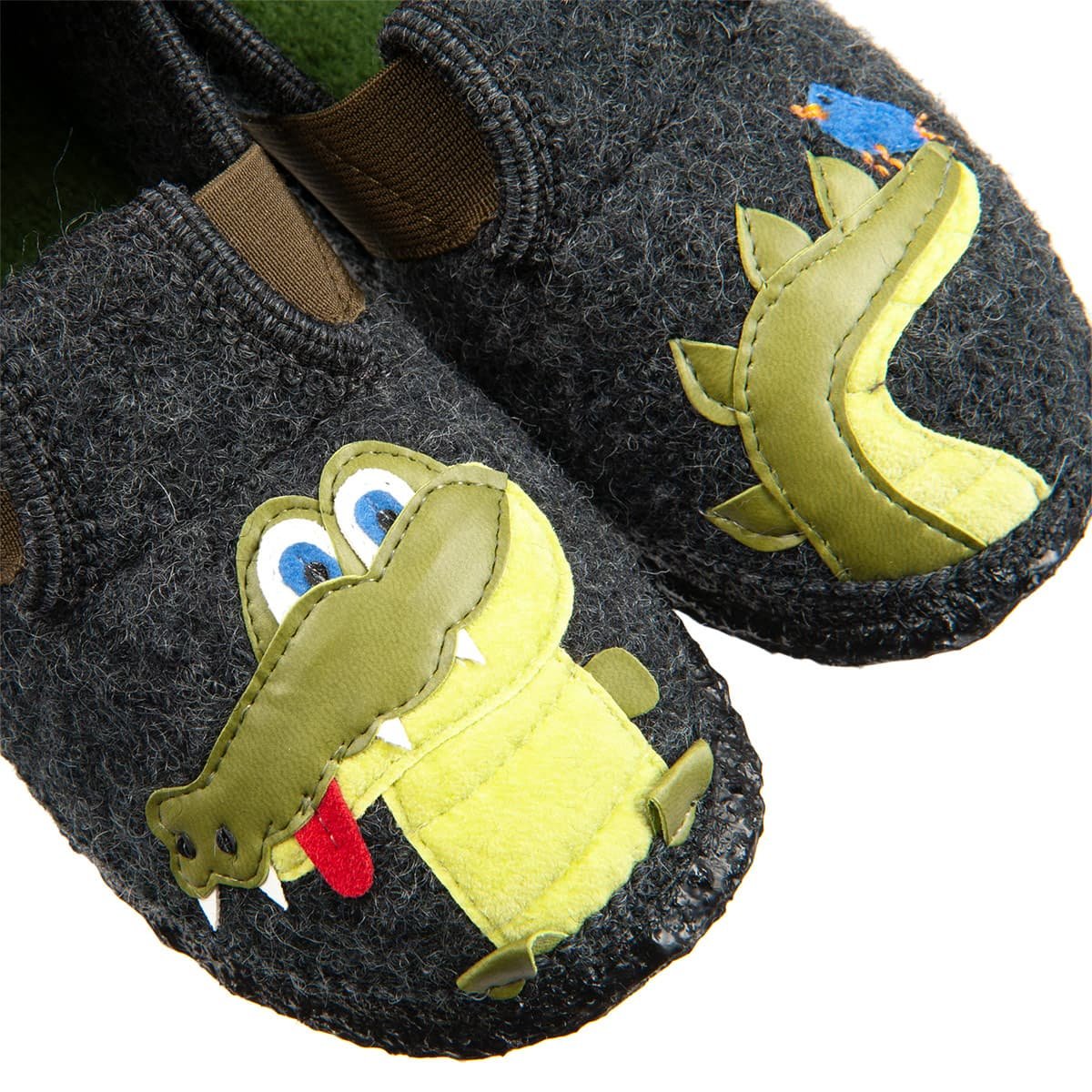 tu slippers boys