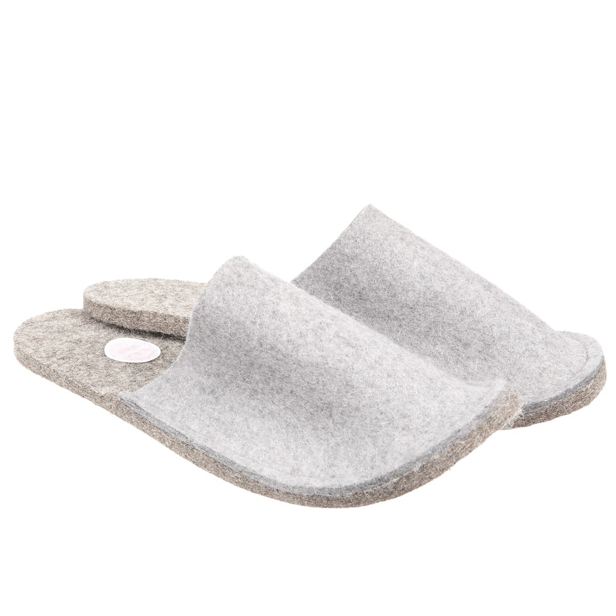 slippers in pure wool Slippers ideal for traveling save space