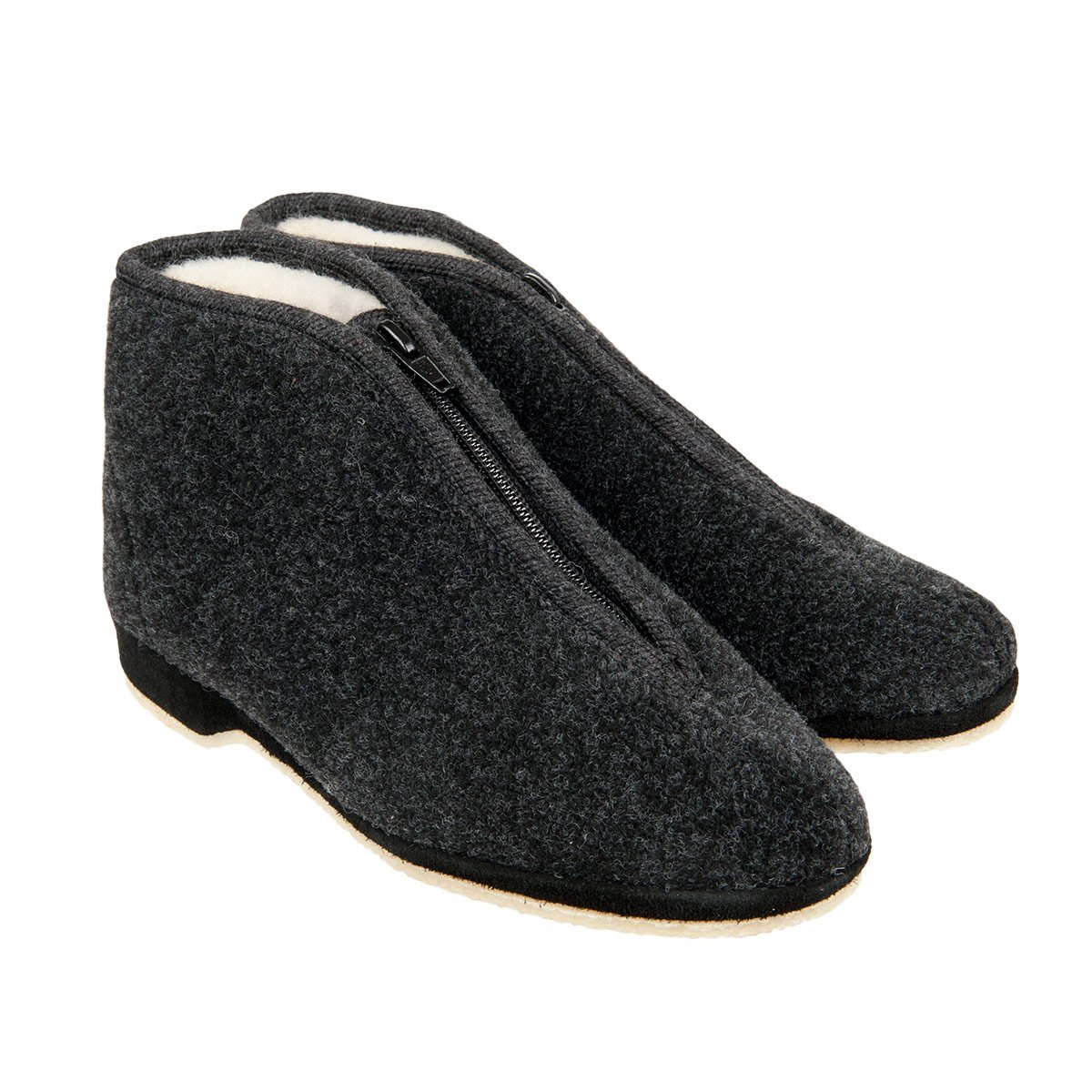 Slippers for problematic feet