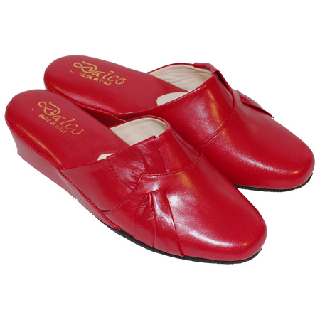 Leather slippers for women