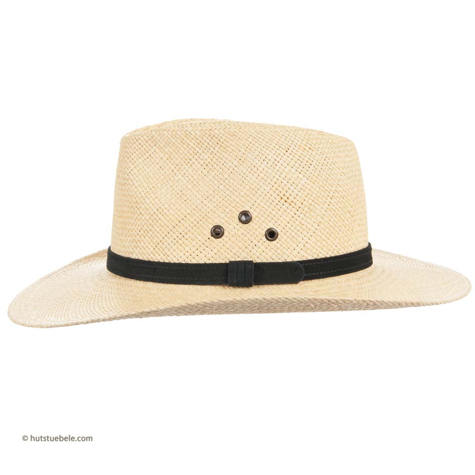 wide brim and leather belt 
