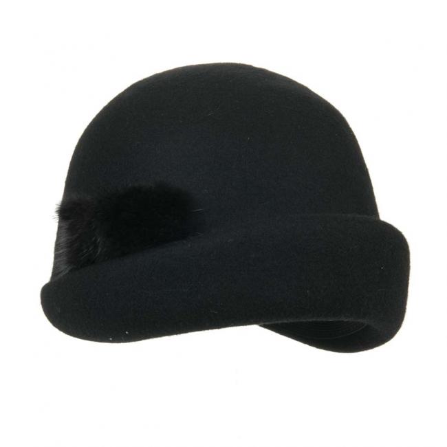 hat Cloche for woman with small brim 